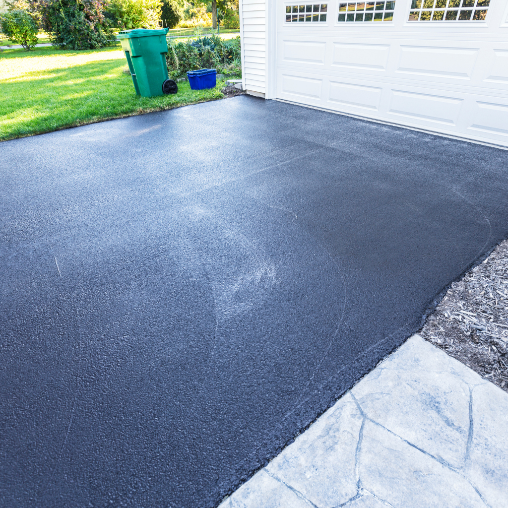 New Tarmac Drive by WCDby Saltney driveway company